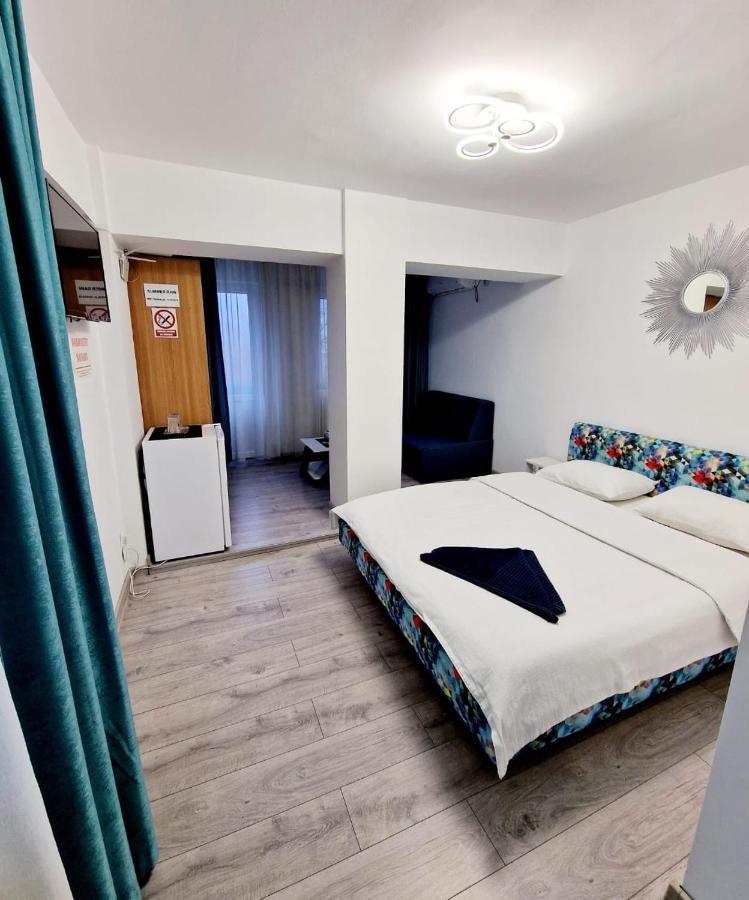 Ares Hotell Constanţa Exteriör bild